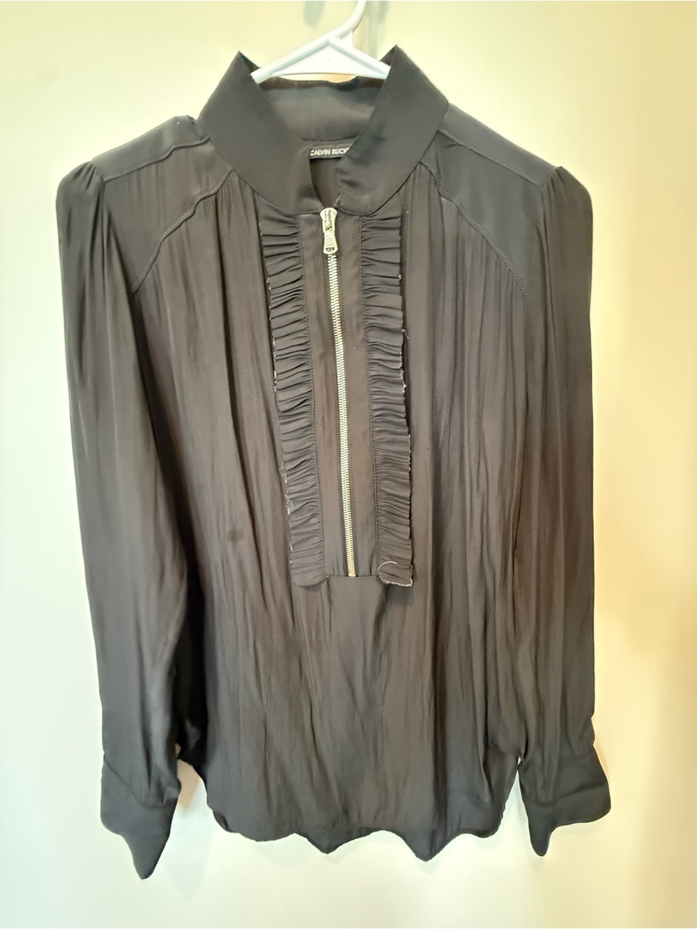 Calvin Rucker Black Ruffle-Trim Zip Blouse LB004-012